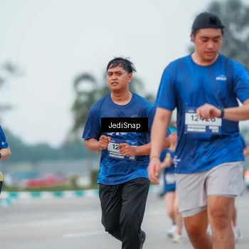 Runner Photo 7536119