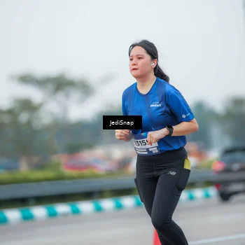 Runner Photo 7536121