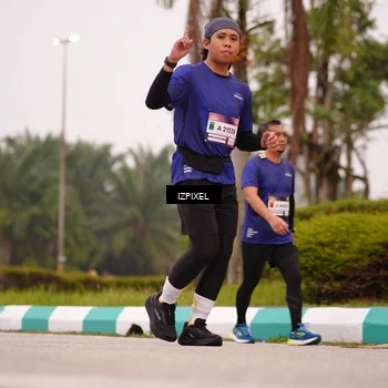 Runner Photo 7536139