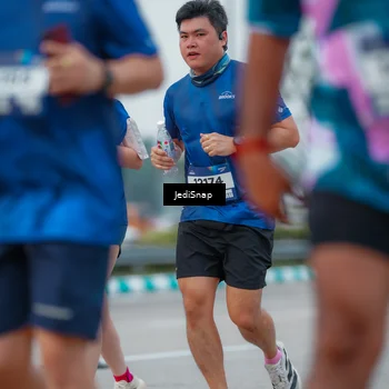 Runner Photo 7536144