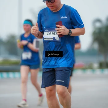 Runner Photo 7536146
