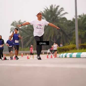Runner Photo 7536176