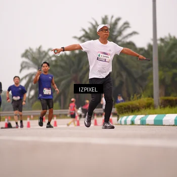 Runner Photo 7536185