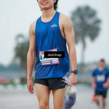 Runner Photo 7536191