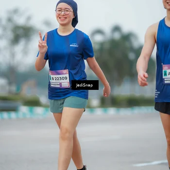 Runner Photo 7536194