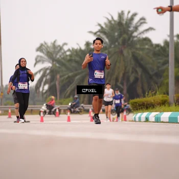 Runner Photo 7536198