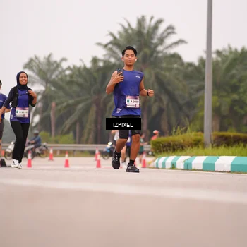 Runner Photo 7536201