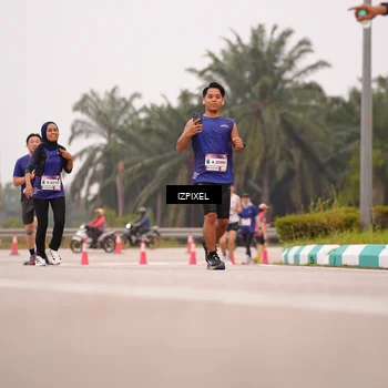 Runner Photo 7536202