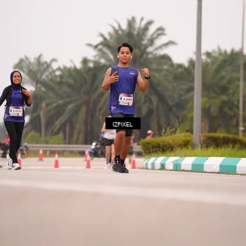 Runner Photo 7536203