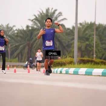 Runner Photo 7536205