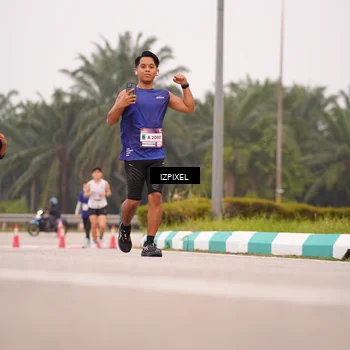 Runner Photo 7536207