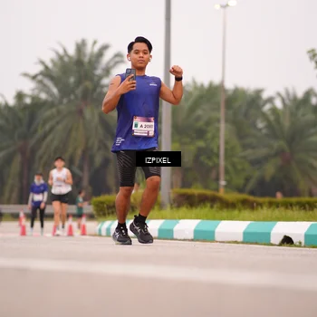 Runner Photo 7536210
