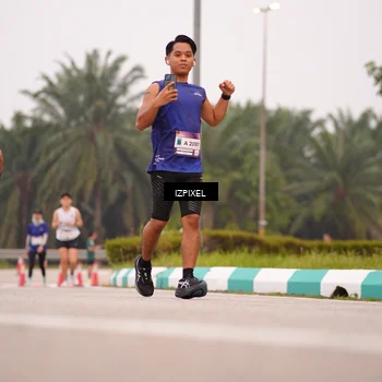 Runner Photo 7536212