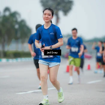 Runner Photo 7536230