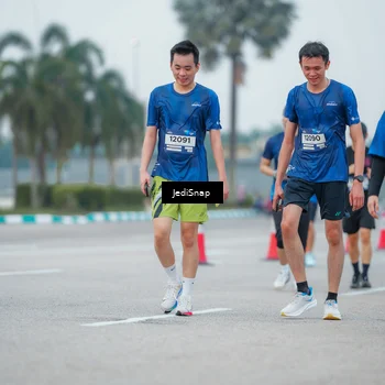 Runner Photo 7536248