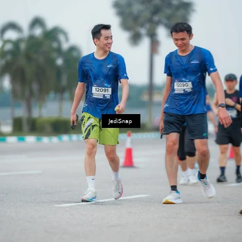 Runner Photo 7536249