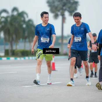Runner Photo 7536252
