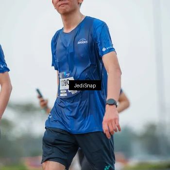 Runner Photo 7536296