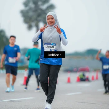 Runner Photo 7536310