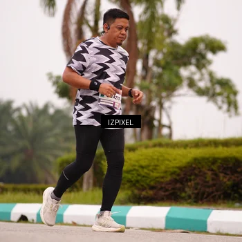 Runner Photo 7536312
