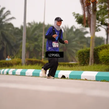 Runner Photo 7536324