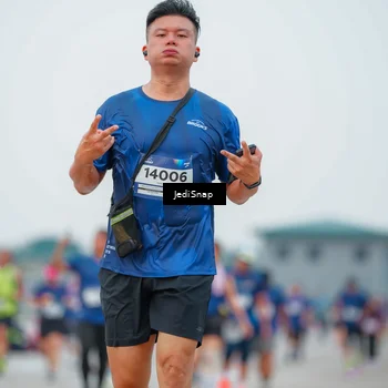 Runner Photo 7536339