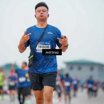 Runner Photo 7536341
