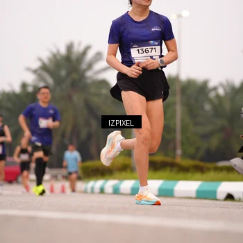 Runner Photo 7536348