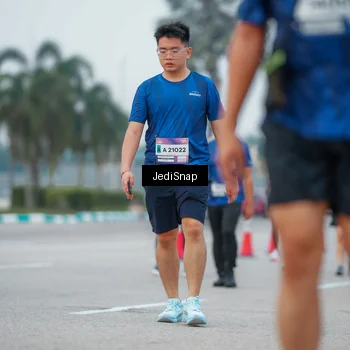 Runner Photo 7536350