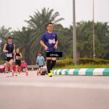 Runner Photo 7536354