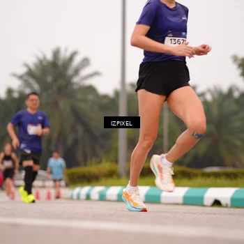 Runner Photo 7536355