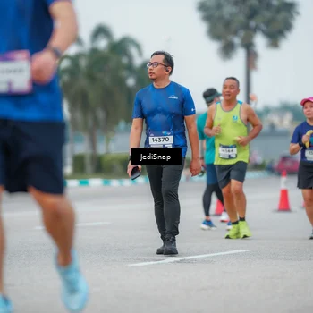 Runner Photo 7536357