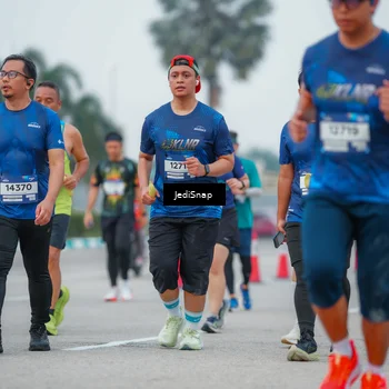 Runner Photo 7536372
