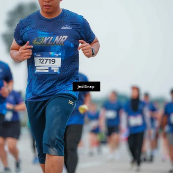 Runner Photo 7536373