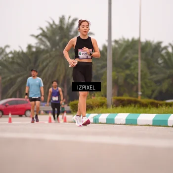 Runner Photo 7536391