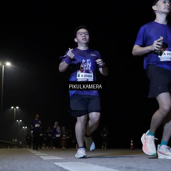 Runner Photo 7536406