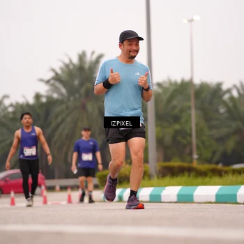 Runner Photo 7536410
