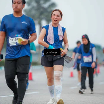 Runner Photo 7536415