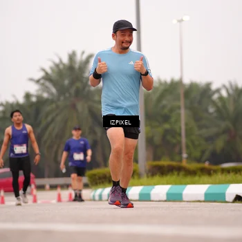 Runner Photo 7536416