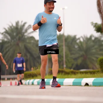 Runner Photo 7536420