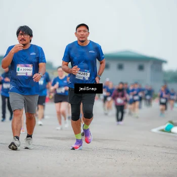 Runner Photo 7536423