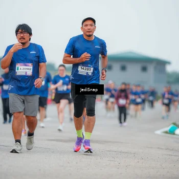 Runner Photo 7536426
