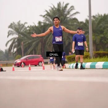 Runner Photo 7536431
