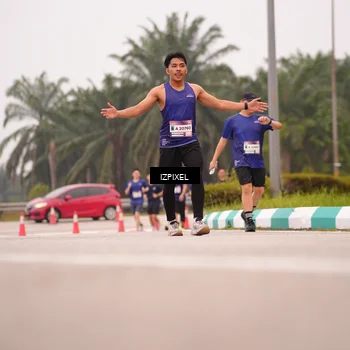 Runner Photo 7536434