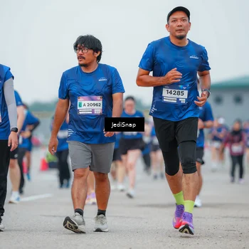 Runner Photo 7536442