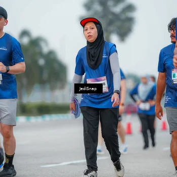Runner Photo 7536457
