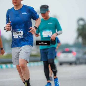 Runner Photo 7536466