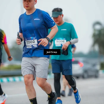 Runner Photo 7536467