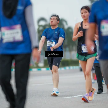 Runner Photo 7536472