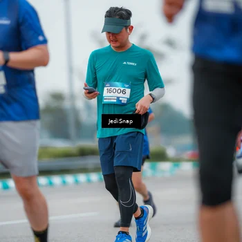 Runner Photo 7536474